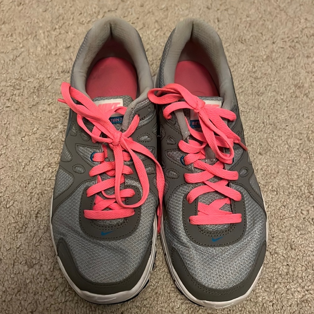 NIKE Revolution 2 Gray Pink Lace Up Sneakers Style# 554902-006, Size 9.5